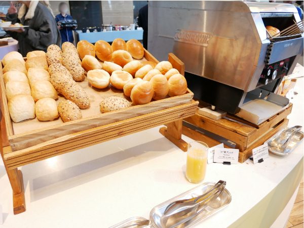 ヒルトン東京ベイ朝食（ラウンジオー）のパン