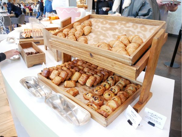 ヒルトン東京ベイ朝食（ラウンジオー）のパン