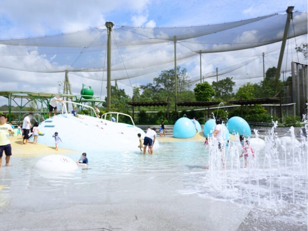 シンガポールバードパラダイスで水遊び