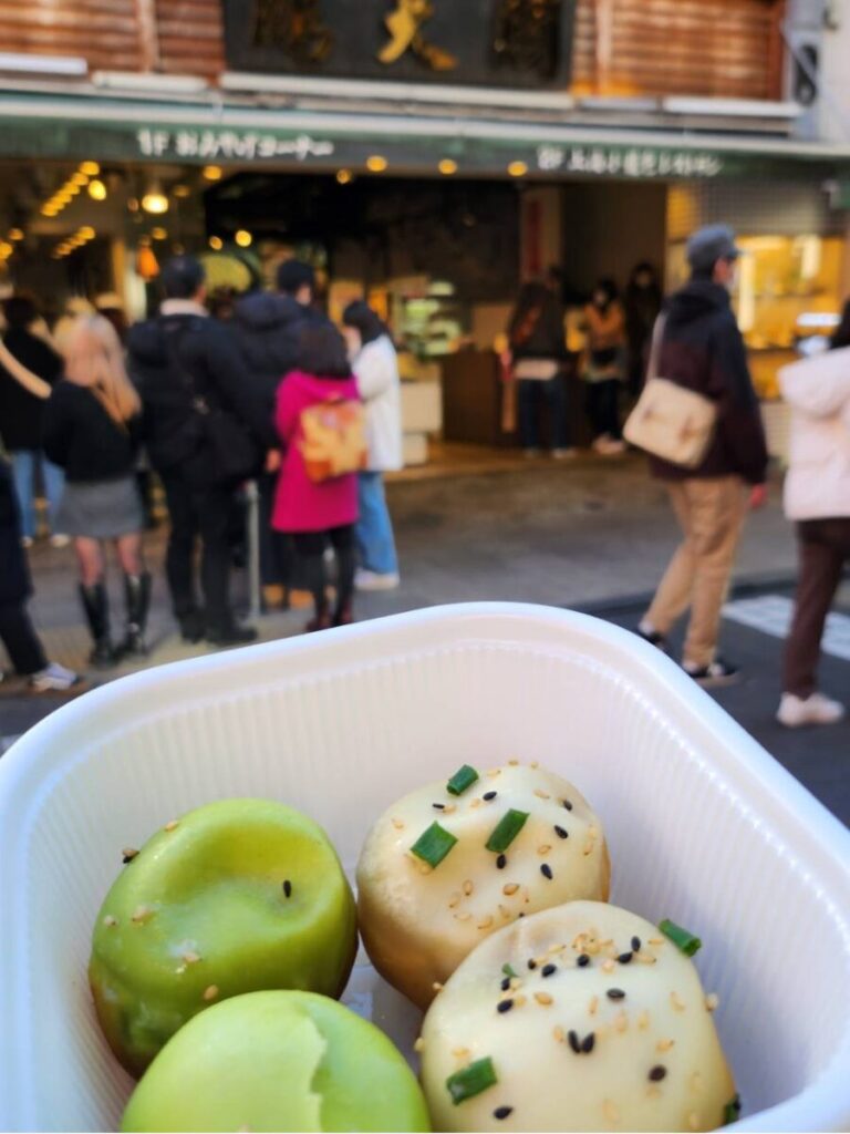 横浜中華街の鵬天閣焼き小籠包